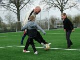 Paas-plezier op sportpark Het Springer voor S.K.N.W.K. JO7-1 en JO9-1 van zaterdag 8 april 2023 (77/240)